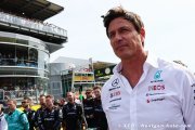Wolff : Mercedes F1 n'est pas assez compétitive pour Verstappen... pour l'instant