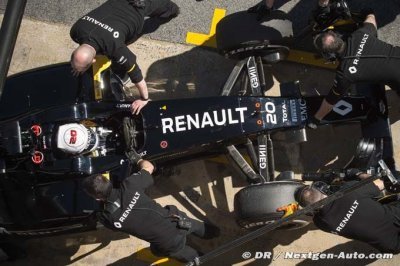 Magnussen et Palmer ont bien une seule année de contrat