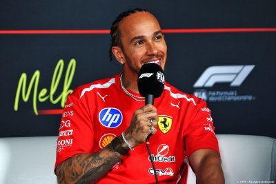 Hamilton&nbsp;: Ferrari est ’affûtée et préparée’ pour la saison 2026