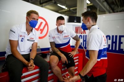 Steiner a appris le problème de baquet de Schumacher par… sa mère