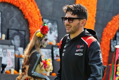 Écarté par Haas F1, Ocon révèle le geste de Hamilton après l’annonce de son départ