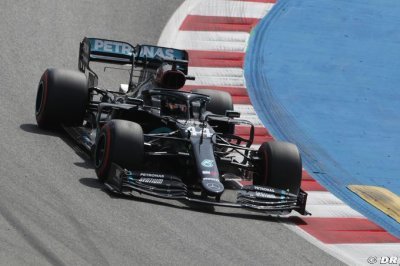 F1 must ’pressure’ Pirelli for better tyres - Hamilton