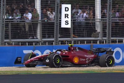 Sainz critique Ferrari mais admet qu’il aurait dû ’être plus patient’