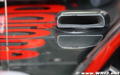 Mercedes engines and F-ducts lead pace in Canada