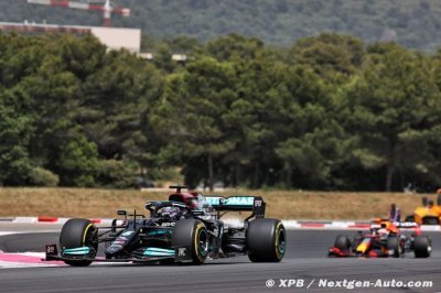 Hamilton, dépassé dans les derniers tours, reste content de sa 2e place