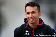 Albon : Réduire les essais privés, un manque de respect pour les rookies