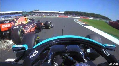 Les médias n’épargnent pas Hamilton après l’incident avec Verstappen