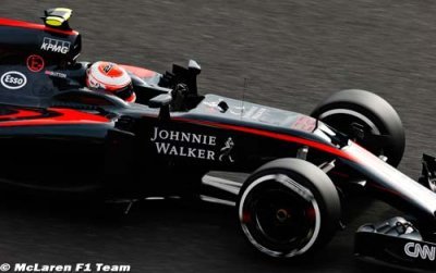 Dennis&nbsp;: Le contrat de Button restera le même pour 2016