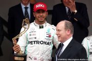 Un an après sa mort, Hamilton rend un hommage émouvant à Lauda