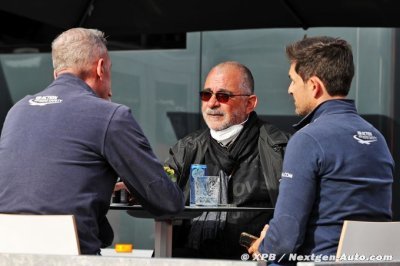 Both F1 race directors cannot fly to Miami