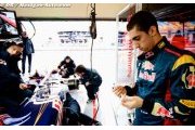 Buemi admits 'enormous pressure' for F1 survival 