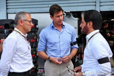 Wolff appelle la F1 à trouver des solutions pour les pénalités moteur