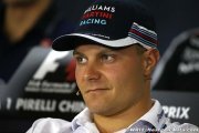 Bottas reconnaît lorgner sur un volant chez Mercedes