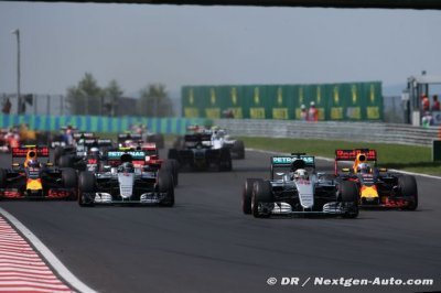 Wolff salue la sportivité de ses deux pilotes au départ