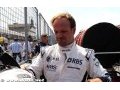 Williams to keep Barrichello as driver market stalls