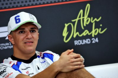 Hadjar explique pourquoi il a confiance face à Verstappen pour 2026