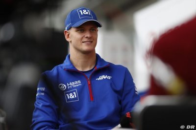 Schumacher est ’suffisamment bon’ pour rester en F1 en 2023 d’après Hill