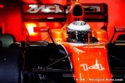 Alonso hints he will race beyond 2017
