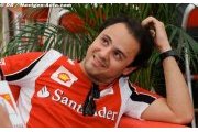 Hamilton behaves like a superstar - Massa