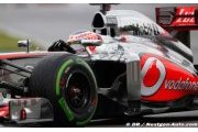 McLaren 'clutching at straws' - Button