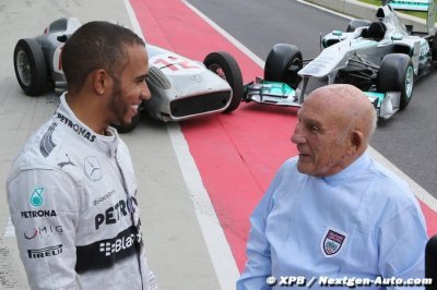 Le monde de la F1 et du sport auto rend hommage à Moss