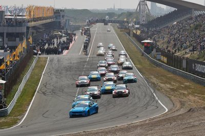 Zandvoort, Race 1: Björk wins from Muller