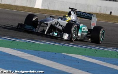 Mercedes fast with radical 2012 ’F-duct’ front wing