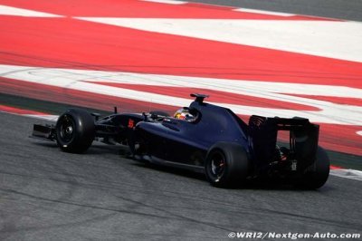 Sainz&nbsp;: Tout est plus simple avec le moteur Ferrari