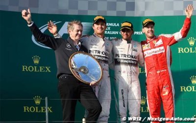 Hamilton et Rosberg se méfient de Ferrari, Vettel ironise