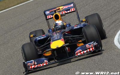 Vettel arrache la pole position à Shanghai