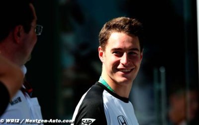 Vandoorne signe le meilleur temps des essais Pirelli à Abu Dhabi