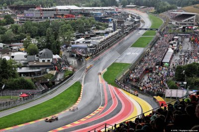 F1 under fire for ’grotesque’ caution at wet Spa GP