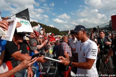 Hamilton&nbsp;: La pression est sur Sebastian et moi