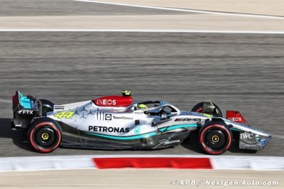 Hamilton a lui-même dessiné la livrée jaune fluo pour accompagner son casque