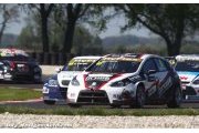 Tiago Monteiro signe deux arrivées dans les points à Portimão