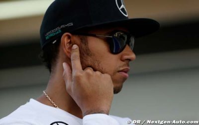 Hamilton ne veut pas être téléguidé depuis les stands