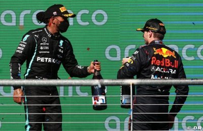 Hamilton vs Verstappen is F1’s toughest battle - Rosberg