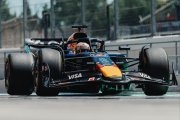 Red Bull remet Tsunoda en piste lors d'une séance d'essais en Espagne