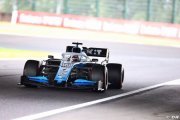 Russell 'cannot continue' with current brakes
