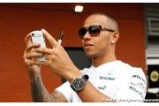 Hamilton évoque le manque d'argent