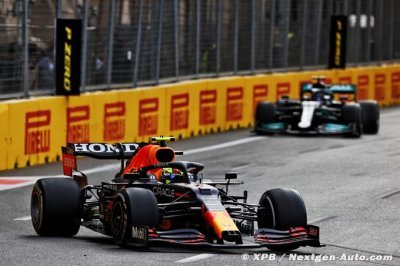 Pérez atteint ’un autre niveau’ en luttant contre Hamilton et Verstappen
