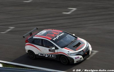 Michelisz a roulé pour la première fois avec la Honda Civic
