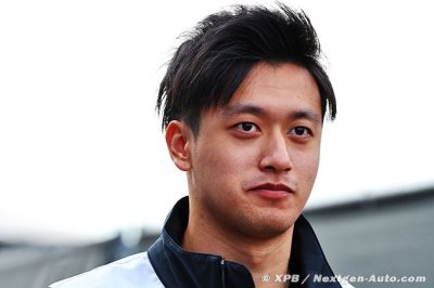 Zhou a ’hâte de continuer’ avec Alfa Romeo en F1