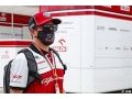 Raikkonen plays down pressure on Vettel