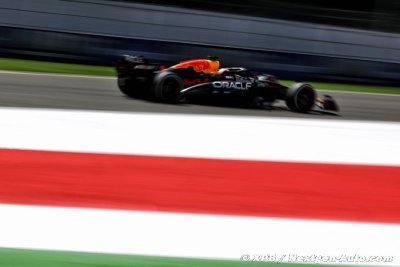 No ’intention’ of switching to rival team - Verstappen