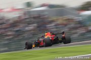 Verstappen ‘ne s'attendait pas' à battre les Ferrari si facilement