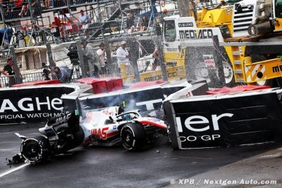 Vettel&nbsp;: Les médias doivent donner ’un peu de répit’ à Schumacher