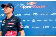 'Most top teams' targeting Verstappen - Ecclestone
