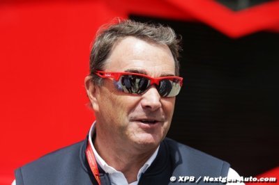 Mansell juge que Fangio est le meilleur pilote de l’Histoire de la F1