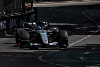 Mercedes F1&nbsp;: Antonelli change de moteur suite à un incendie, Russell assure la journée